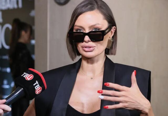 Видеообращение Виктории Бони к президенту вызвало живую реакцию в российском обществе. 