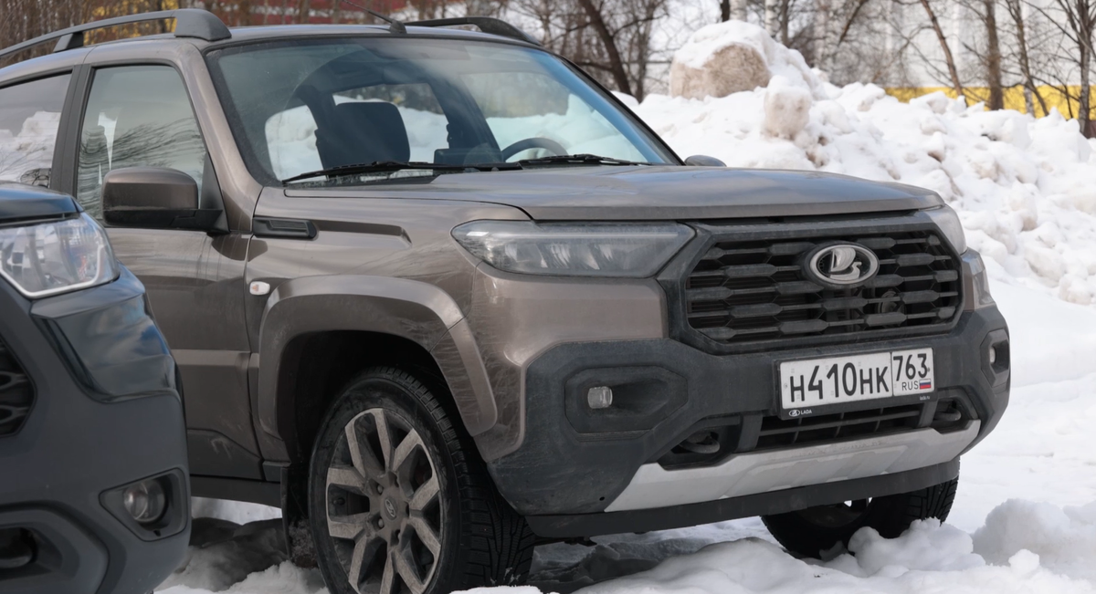 Lada Niva Travel 1.7 и Niva Travel 1.8: парный тест двух таких похожих, но разных внедорожников!