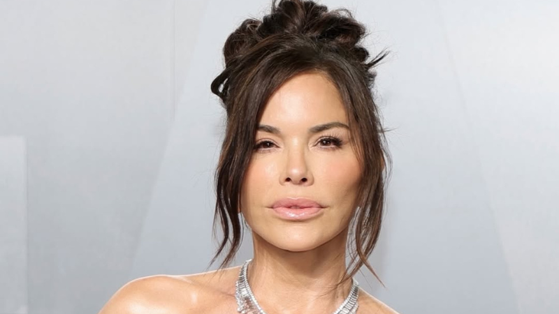 Не помог даже Гальяно и бриллианты на 85 каратов. Одна ошибка Лорен Санчес, которая испортила всё