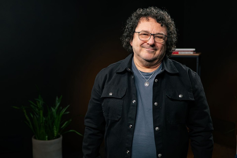    В свой юбилейный год заслуженный артист России Игорь Саруханов откровенно поговорил о жизни в рамках видеопроекта KP.RU «По правде говоря». Фото: Роман САДОВОЙ