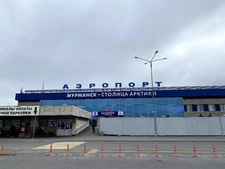     В 8:25 в аэропорту областной столицы должен был сесть самолет из Петербурга. Фото: архив МК в Мурманске