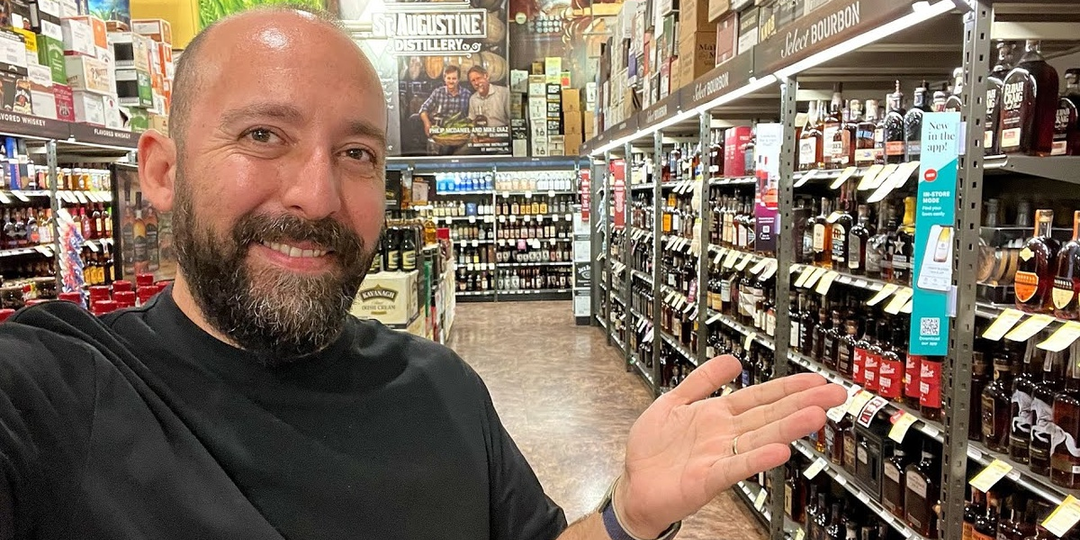 Какой алкоголь пьют в США, сколько он стоит и почему они так любят водку