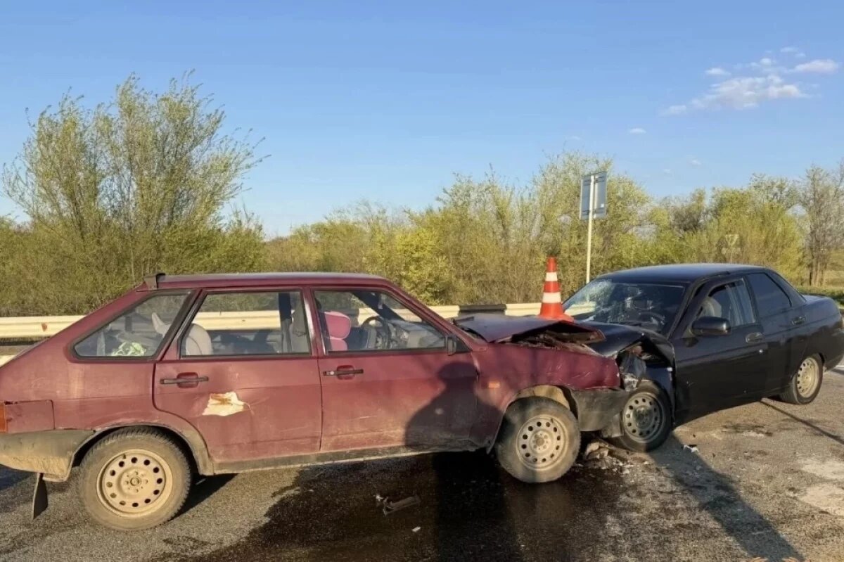    На Ставрополье в лобовом столкновении пострадало два человека