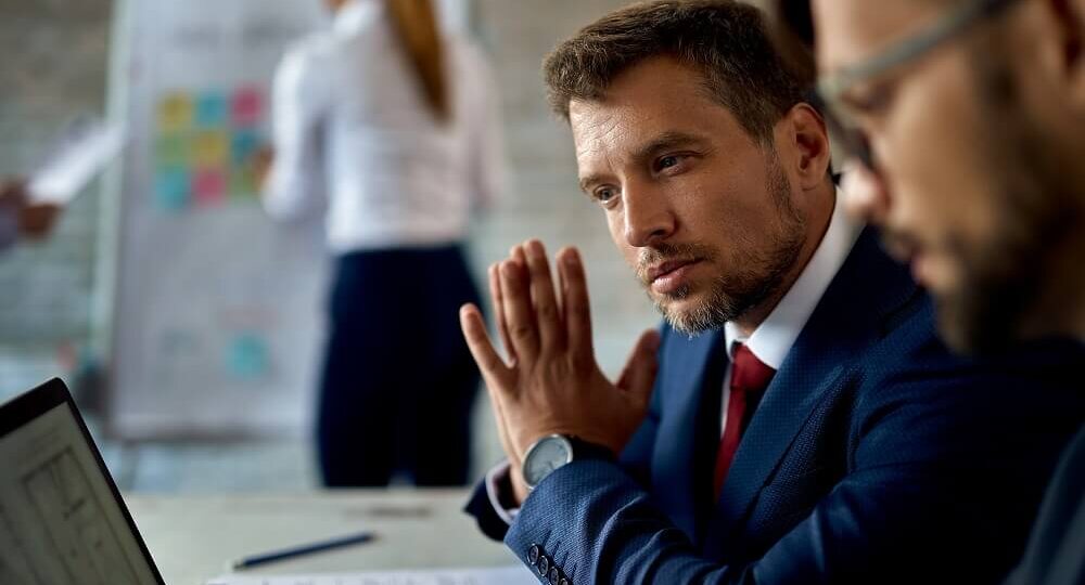 Экспертное заключение, основанное на словах сотрудников без первичных документов, не может служить достаточным основанием для взыскания