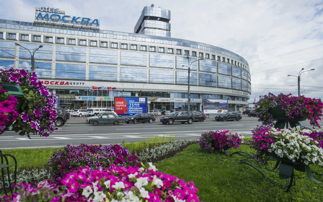 Гостиница Москва в Петербурге.