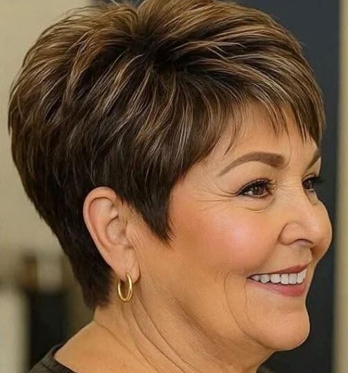 Короткие стрижки для женщин старшего возраста (варианты)