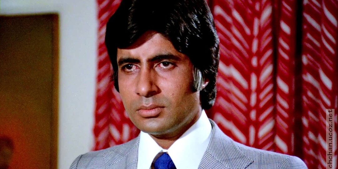 Почему знаменитый Индийский актер - Амитабх Баччан, жалеет чо в молодости так много снимался и как сейчас живет легенда?