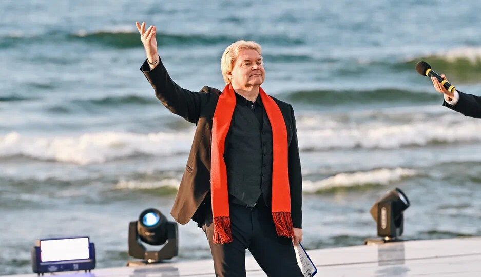 Андрис Лиепа выступит ведущим гала-концертов Международного фестиваля «Балет на Байкале. Бурятия» 17 и 18 июля