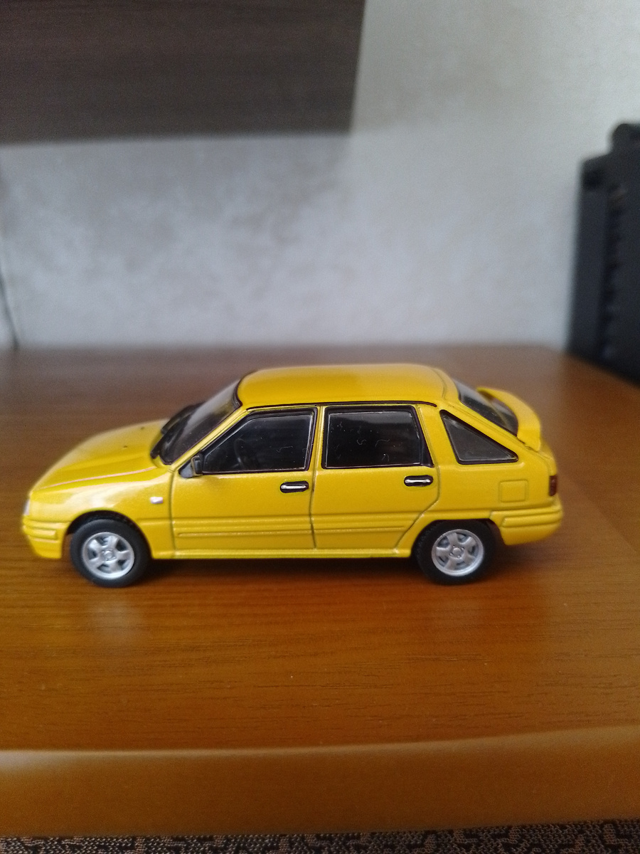 Модель неплохо проработана во всех ракурсах.