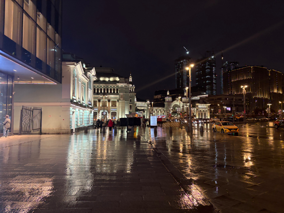 Выход из станции метро белорусская 