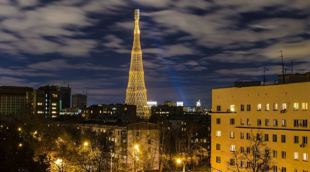 Шуховская башня на Шаболовке. 160 метров стали, ни одного сварного шва