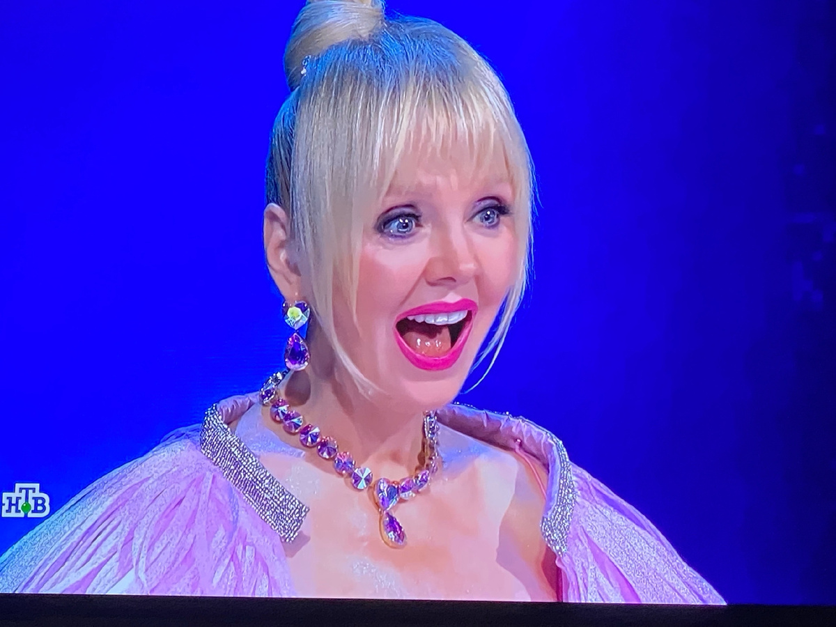 Постоянный член жюри программы Валерия. Фото делал с экрана. 