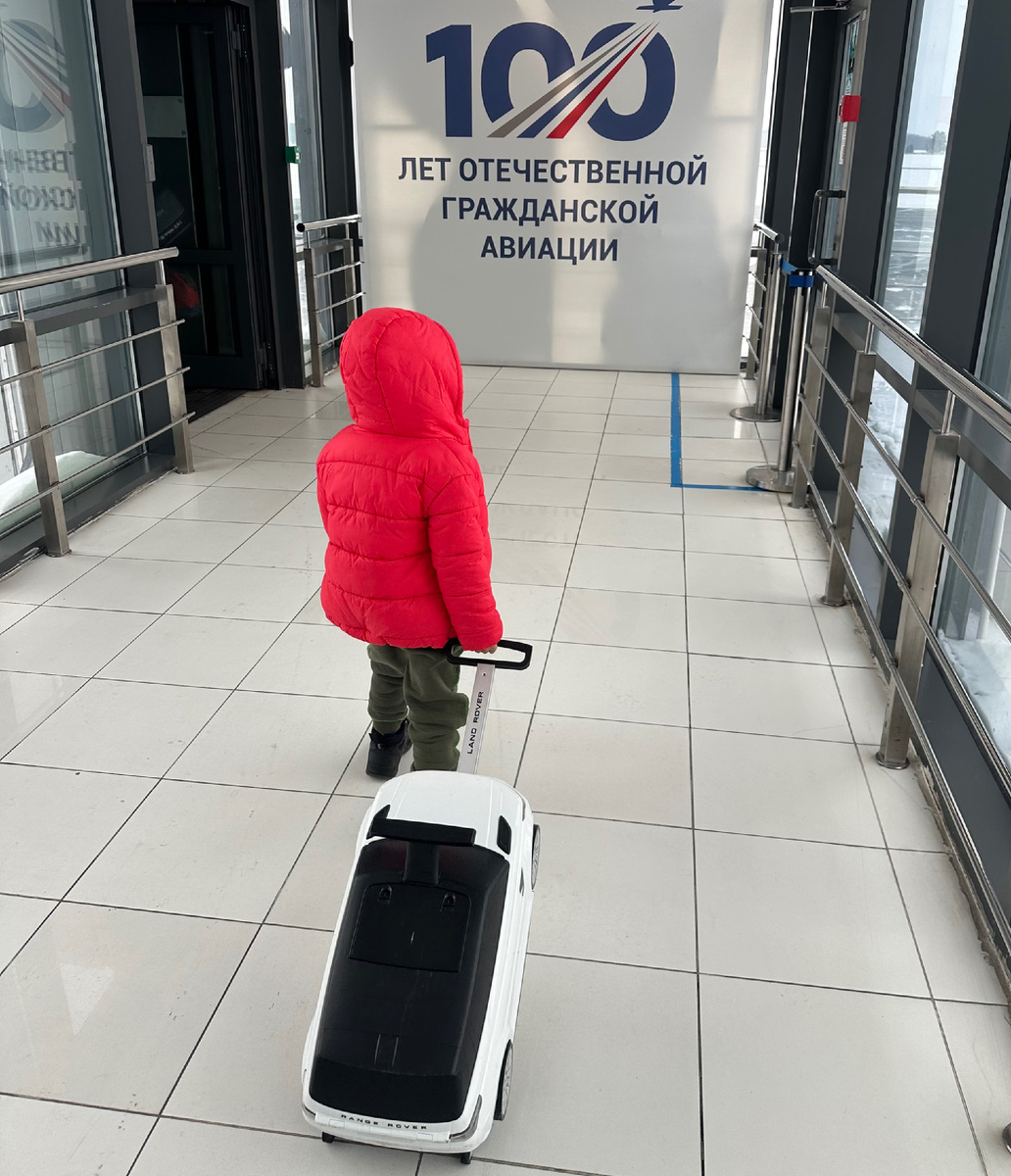 Вход в "рукав" в аэропорту "Рощино", Тюмень 