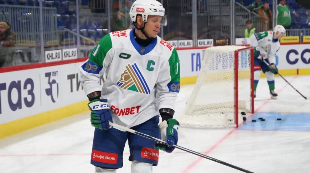    Фол Григория Панина стал роковым. Фото: официальный сайт ХК «Салават Юлаев»