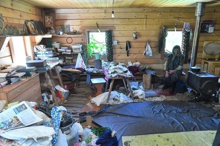 Почему новый дом Агафьи Лыковой превратился в старый