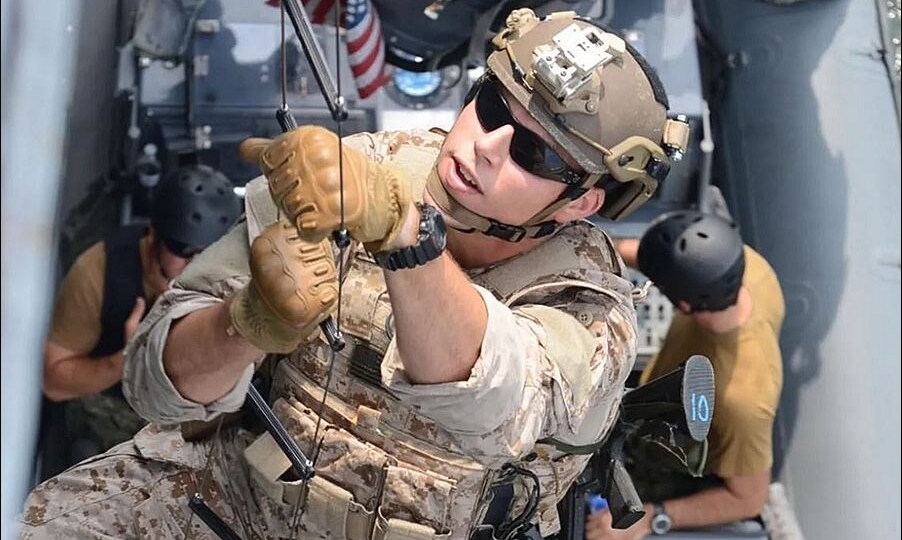 Как специальные силы США производят захват иностранных судов
