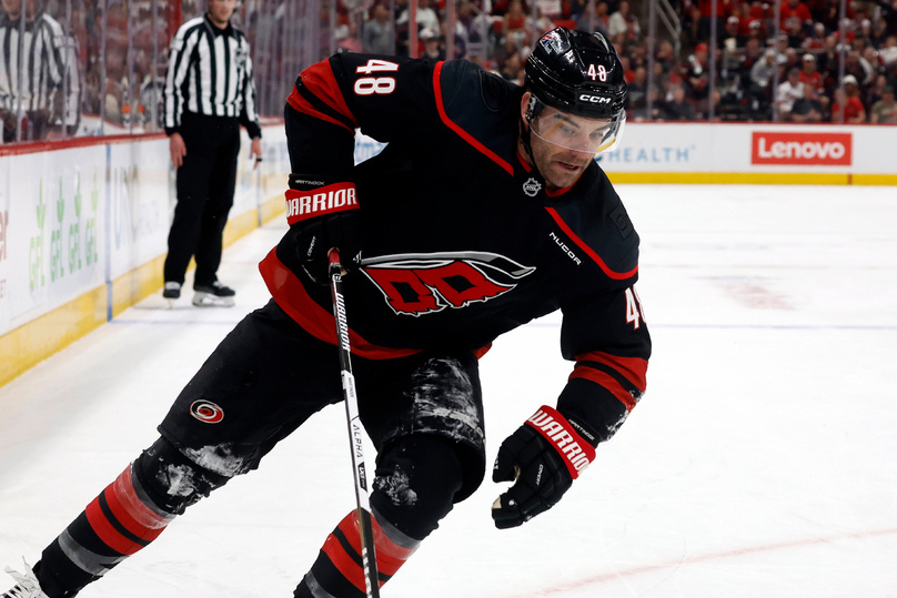     33-летний нападающий "Каролины" Джордан Мартиинук / фото: AP