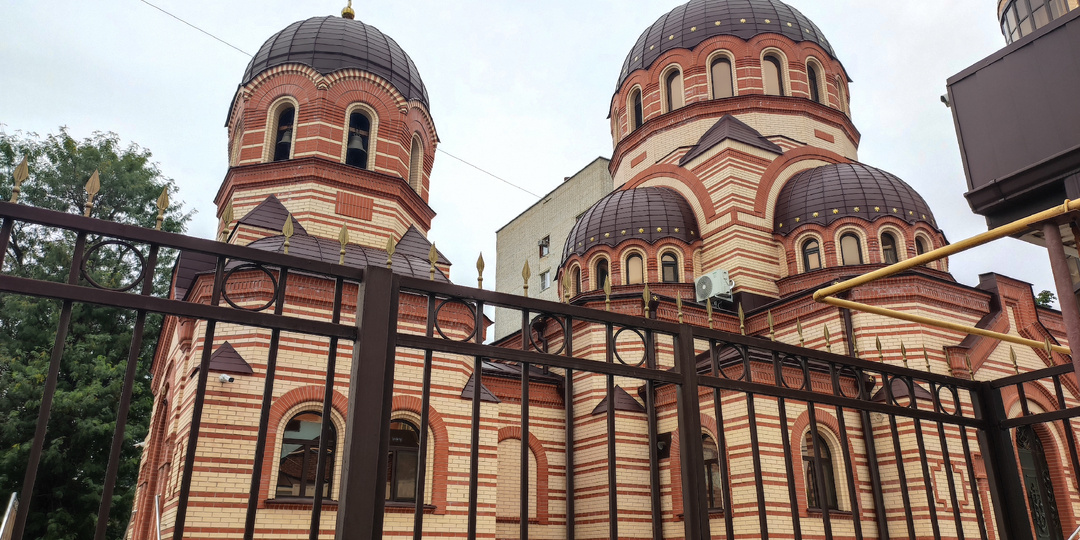 Радоница в новом Храме. Места подарившие радость и тепло на долгие годы.