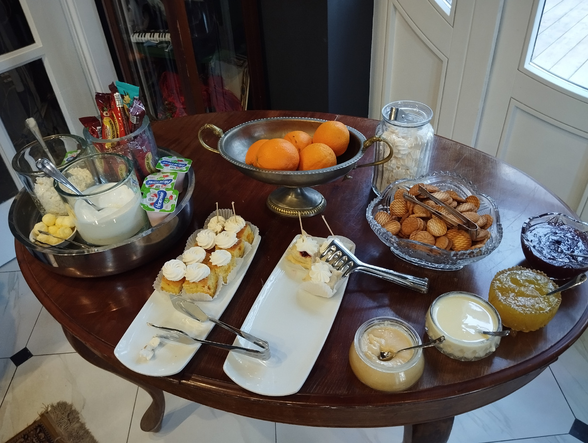 Завтрак в ресторане "Чайковский".