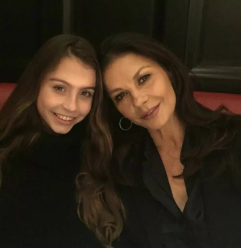 Кэрис и Кэтрин📷
