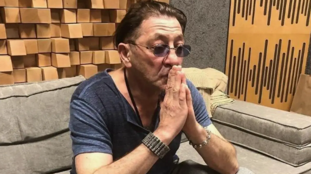 "Чтобы ещё такого выкинуть?" Источник https://smi24.kz/userdata/article/2026/article_2777343/thumb_b/image.png