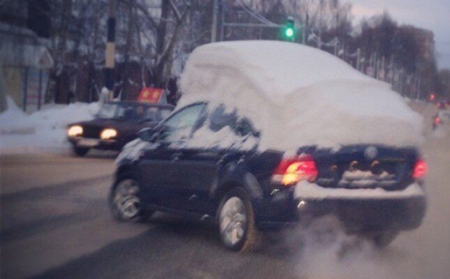 Снежная шапка на крыше: 5 минут лени за 500 тысяч рублей ремонта!