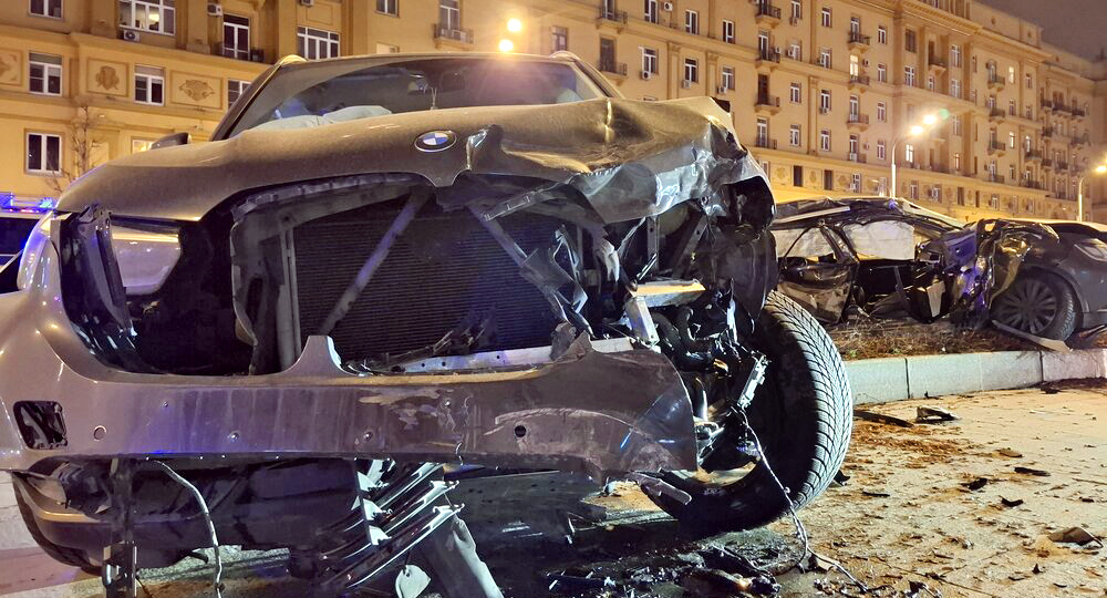 Машина взлетела в воздух: курьеру оторвало голову в страшном ДТП на Садовом