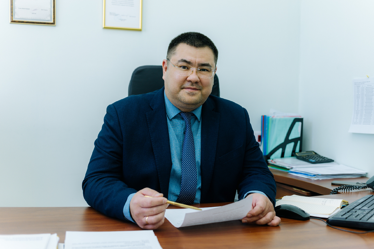 Малик Шарипов, директор спортивной школы "Локомотив"