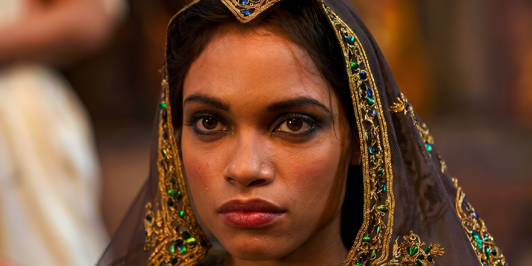 Она танцевала на пиру побеждённых. Через час Александр Македонский просил её руки