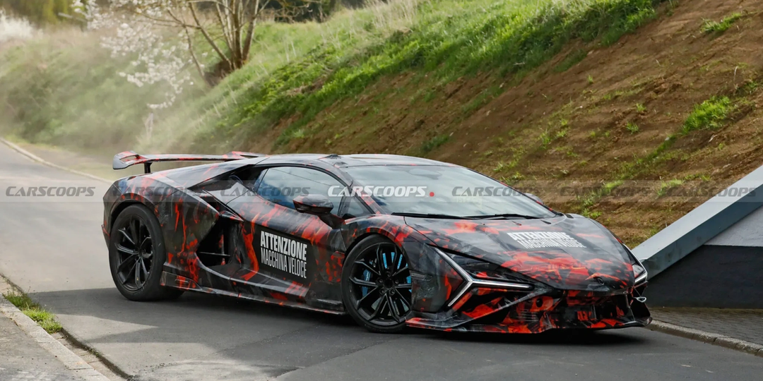 Новый Lamborghini Revuelto SV мощностью 1184 л.с. вышел на тесты