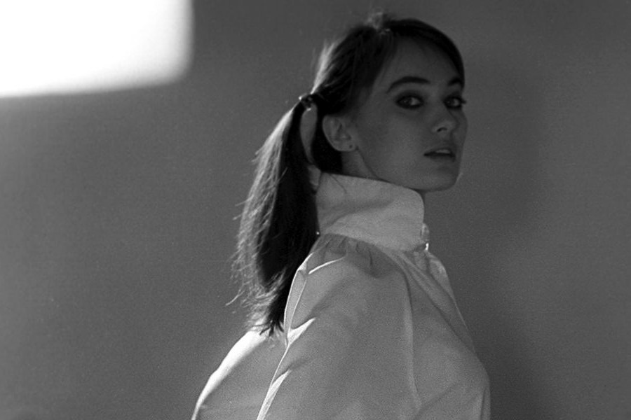 Сама Лариса предпочла остаться в стороне, чем продаваться за роли.
