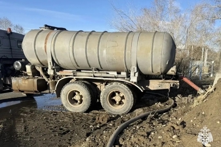 МЧС: водоснабжение полностью восстановлено в городе Ак-Довурак