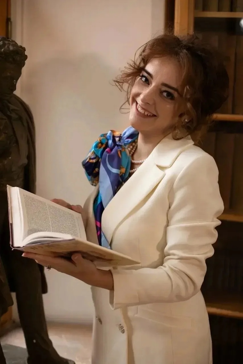 Кристина Поморзина, тренер по ораторскому мастерству, репетитор