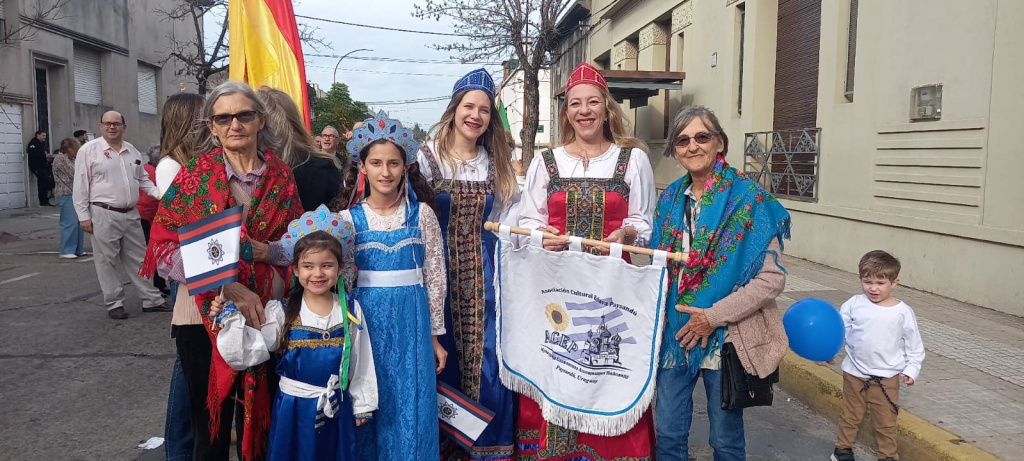 8 июня, в годовщину основания города Пайсанду, потомки русских иммигрантов приняли участие в памятном параде