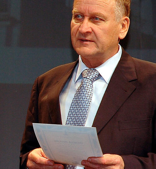 Суд по второму иску изъял имущество экс-ректора ВГУЭС и экс-прокурора Приморья