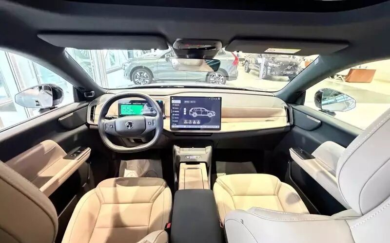 Интерьер Volvo XC70📷
