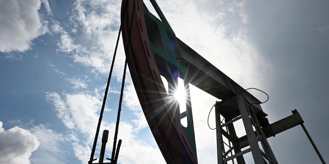 Нефть дорожает на фоне ожидания новостей с Ближнего Востока