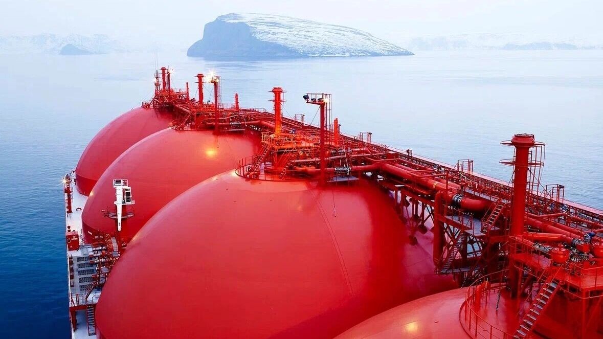    Поставки СПГ