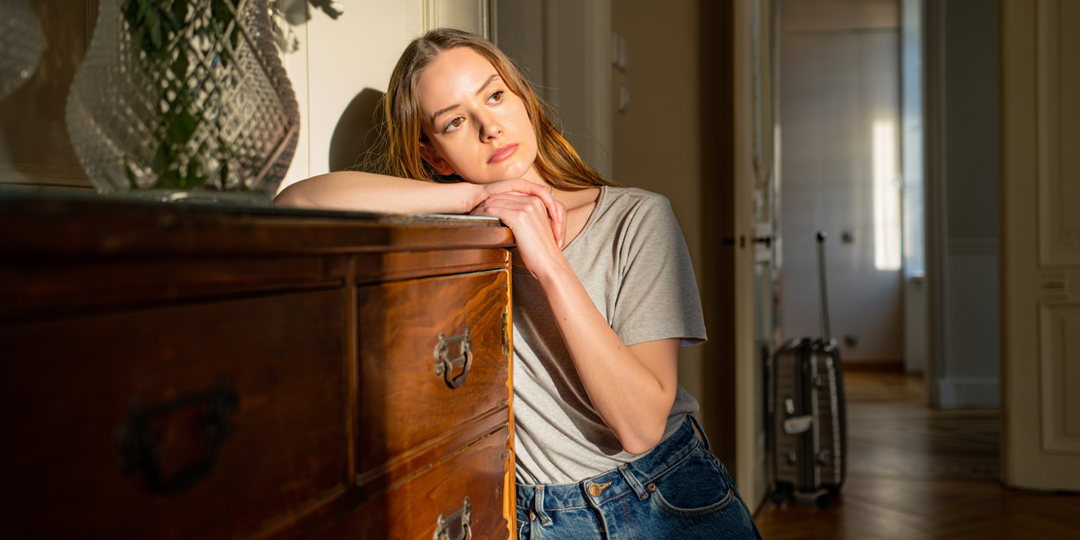 — Вообще-то это моя квартира, Олег! И распоряжаться здесь буду я! А если тебе не нравится что-то, то где дверь ты знаешь.