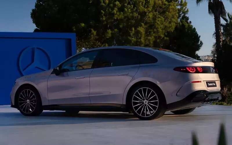 Mercedes-Benz C-Class Electric📷
