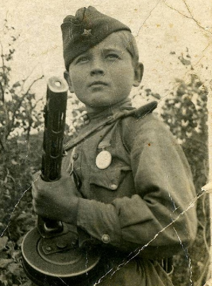 Юрий Жданко. 1942 год
