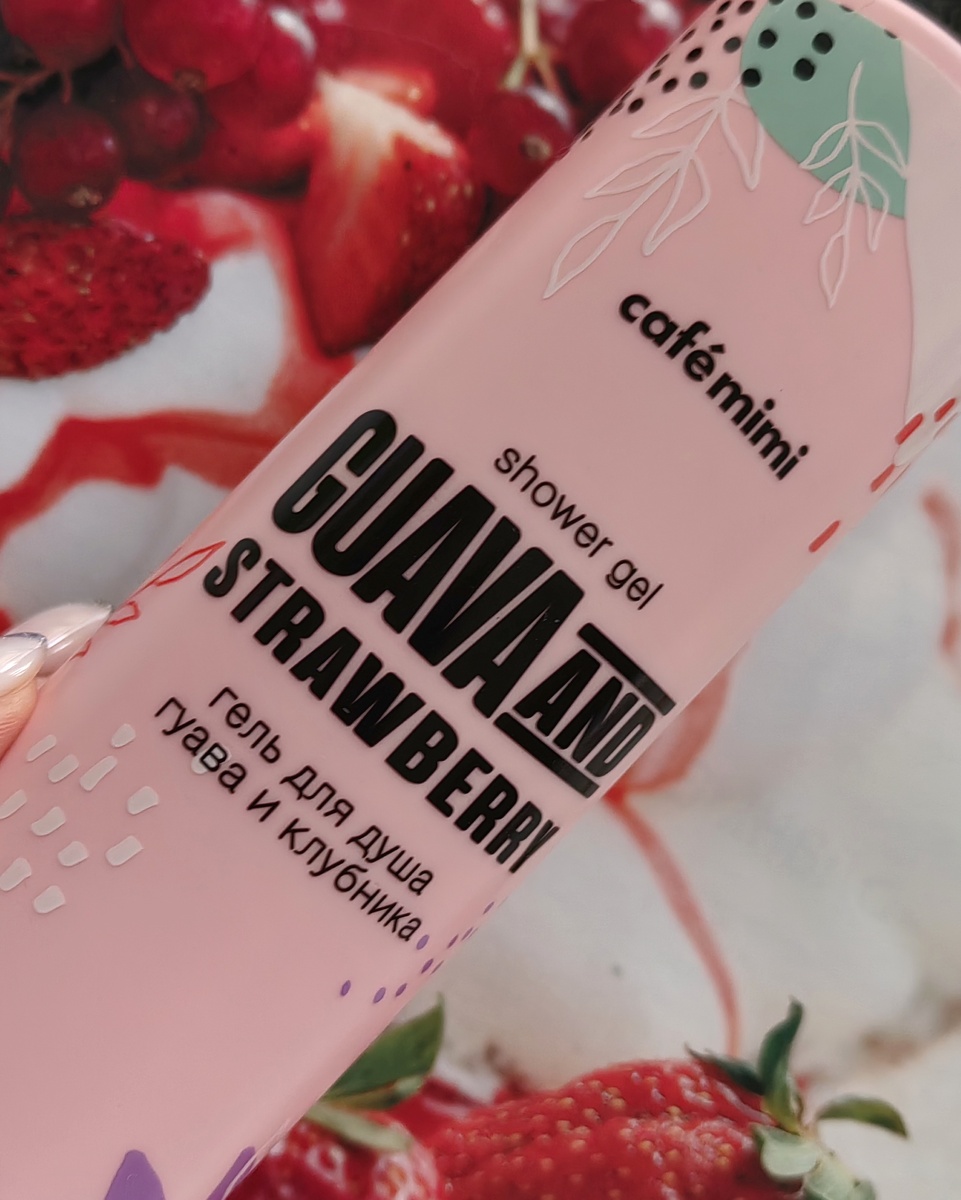 Гель для душа от бренда "Cafe Mimi", упаковка 