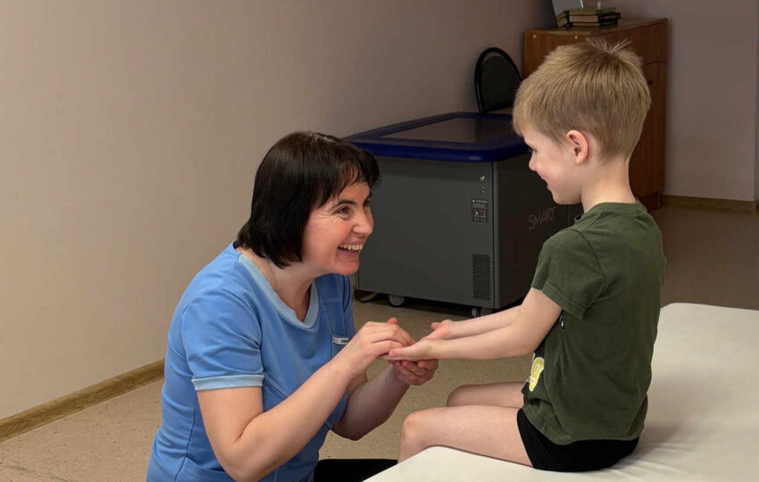 При поддержке «Единой России» врачи реабилитационного центра «Парус надежды» провели прием в Таловском районе