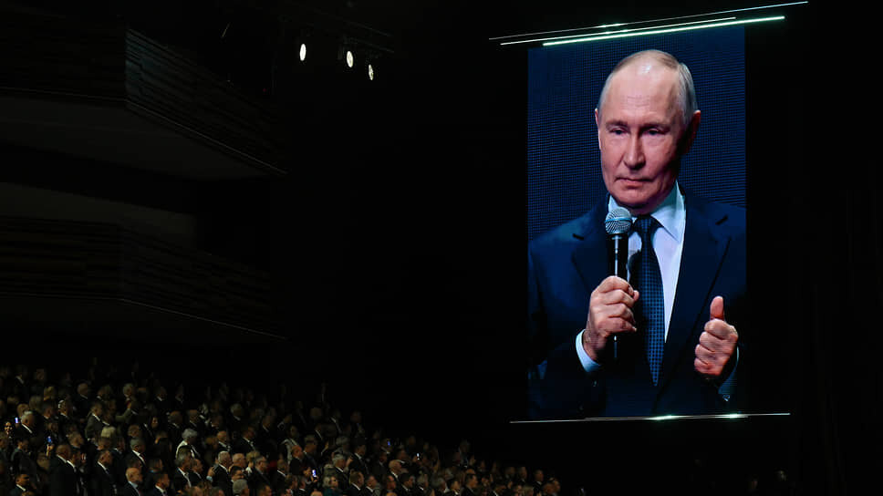 Путин овладел залом.📷Фото: Дмитрий Азаров / Коммерсантъ