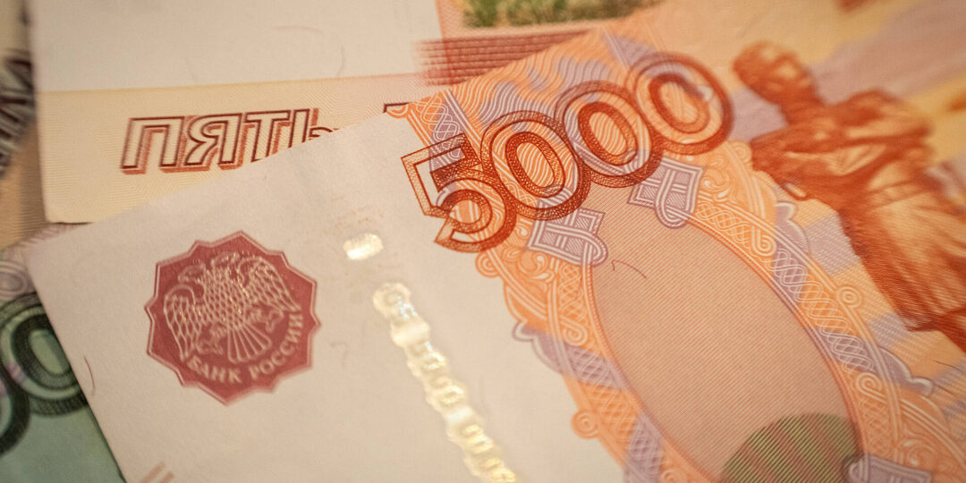 Экономист Бархота напомнил о штрафах до 80% за незадекларированные доходы