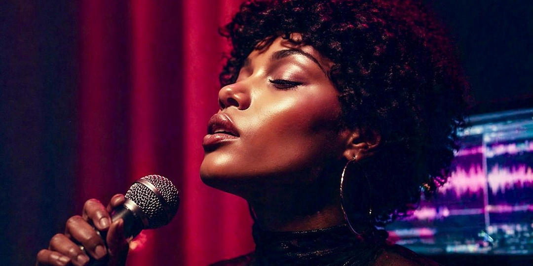 Нейросеть вывела в чарты певицу, которой не было