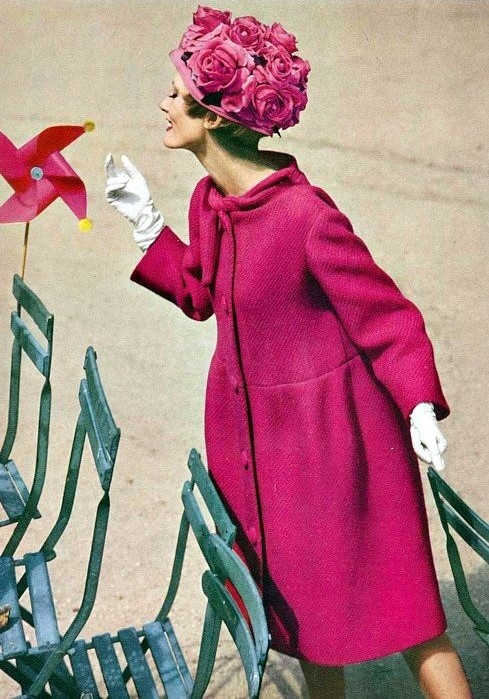 1. Pierre Cardin 1958. photo by William Klein for Vogue. Иллюстрации из открытых источников.