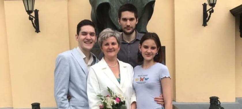 20 вопросов не о гандболе. Полусредний "Пермских медведей" Евгений Дзёмин: "Герой Баталова прав: "Шашлык не терпит женских рук"