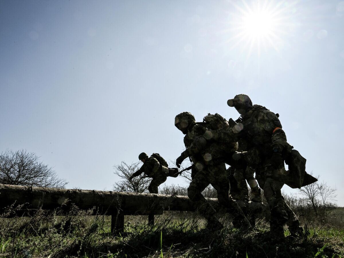    Украинские военнослужащие | © REUTERS / NurPhoto/Dmytro Smolienko