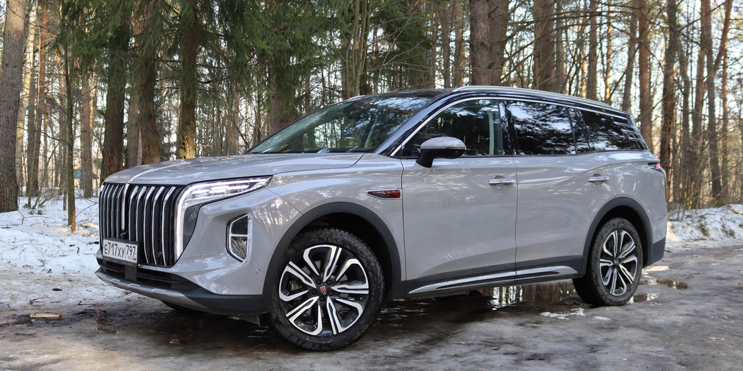 Стоит ли покупать семейный кроссовер Hongqi HS7?